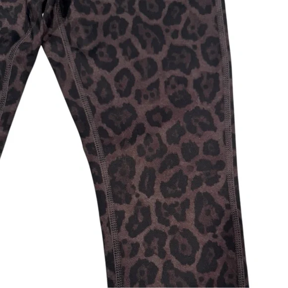 MOVE THEOLOGY City Lite Legging Stretchy Animal Print Yoga Pilates NWT XS - Picture 9 of 9